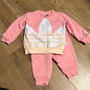 Adidas sweat suit 9-12